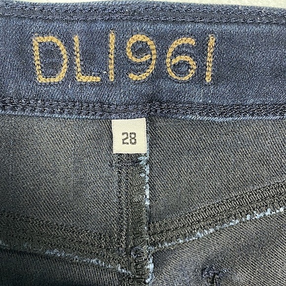 DL1961 Womens Angel Mid Rise Skinny Jeans Dark Wash Stretch Fading Size 28 - Picture 13 of 14